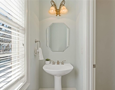 2763 Durham Drive Ne - Photo Thumbnail 34