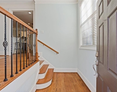 2763 Durham Drive Ne - Photo Thumbnail 10