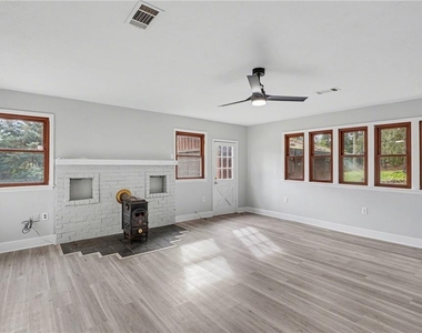 10 Gentry Drive - Photo Thumbnail 12