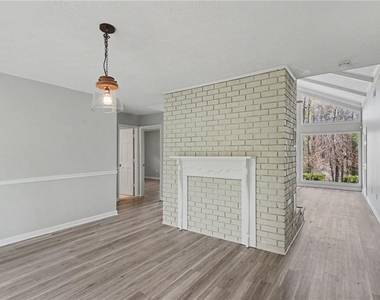 10 Gentry Drive - Photo Thumbnail 8