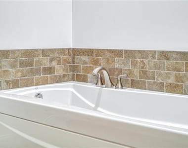 270 17th Street Nw - Photo Thumbnail 24