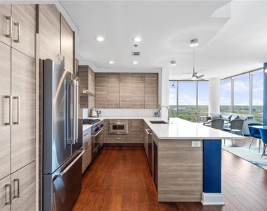270 17th Street Nw - Photo Thumbnail 3