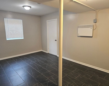 3014 Harlem Avenue - Photo Thumbnail 10