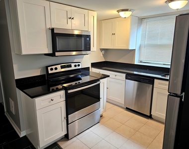 3014 Harlem Avenue - Photo Thumbnail 5