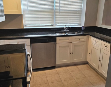 3014 Harlem Avenue - Photo Thumbnail 6