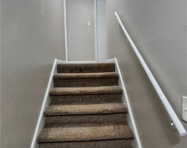 4011 Pinehurst Place - Photo Thumbnail 8