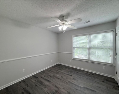 175 Sessingham Lane - Photo Thumbnail 15