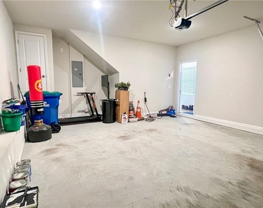 6321 Rosetta Drive - Photo Thumbnail 24