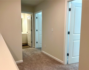 6321 Rosetta Drive - Photo Thumbnail 17