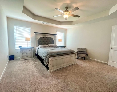 6321 Rosetta Drive - Photo Thumbnail 10
