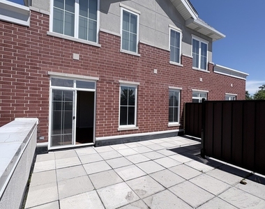 625 Deerfield Road - Photo Thumbnail 5