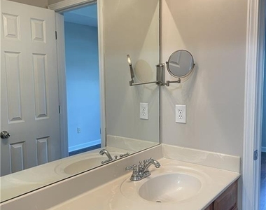 385 Blackwood Lane - Photo Thumbnail 16