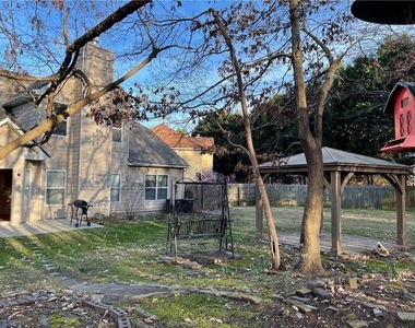 385 Blackwood Lane - Photo Thumbnail 23