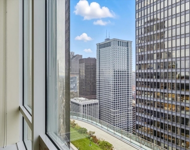 401 N Wabash Avenue - Photo Thumbnail 11