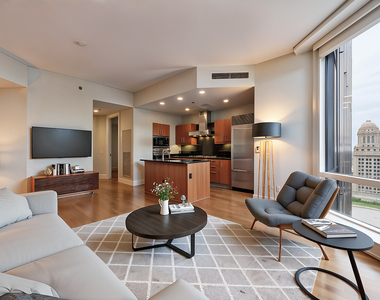 401 N Wabash Avenue - Photo Thumbnail 3