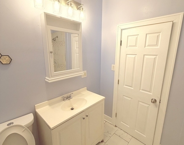 6508 S Carpenter Street - Photo Thumbnail 8