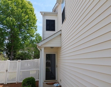 13361 Harpley Court - Photo Thumbnail 3