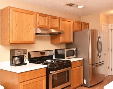 13361 Harpley Court - Photo Thumbnail 10