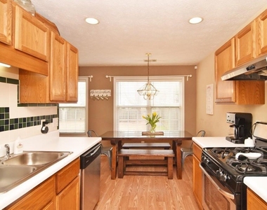 13361 Harpley Court - Photo Thumbnail 9