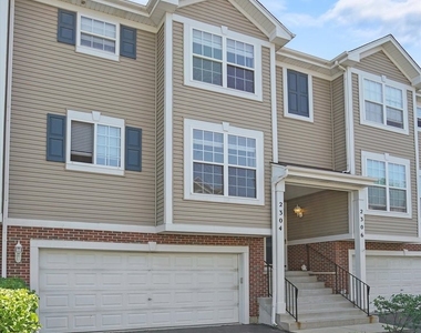 2304 Hudson Circle - Photo Thumbnail 3
