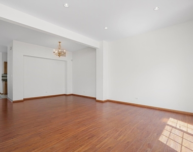 2304 Hudson Circle - Photo Thumbnail 9
