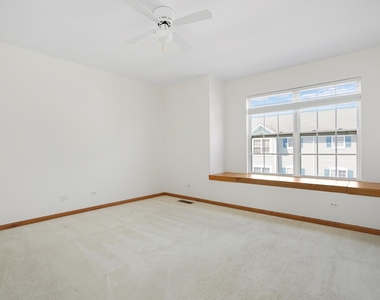 2304 Hudson Circle - Photo Thumbnail 12