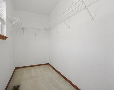 2304 Hudson Circle - Photo Thumbnail 19