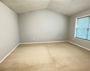 11900 Carriage Park Lane - Photo Thumbnail 11
