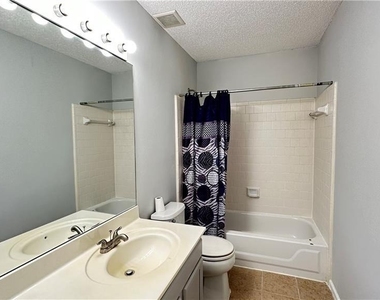 11900 Carriage Park Lane - Photo Thumbnail 18