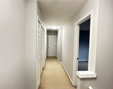 11900 Carriage Park Lane - Photo Thumbnail 9