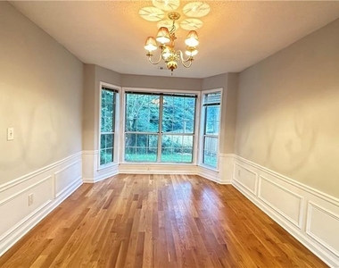 11900 Carriage Park Lane - Photo Thumbnail 2