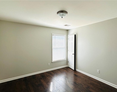 2020 Bentwood Court - Photo Thumbnail 28