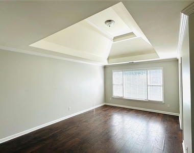 2020 Bentwood Court - Photo Thumbnail 17