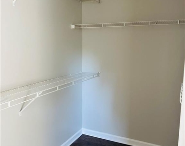 2020 Bentwood Court - Photo Thumbnail 23