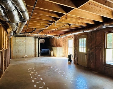 2020 Bentwood Court - Photo Thumbnail 36