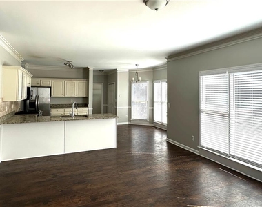 2020 Bentwood Court - Photo Thumbnail 11
