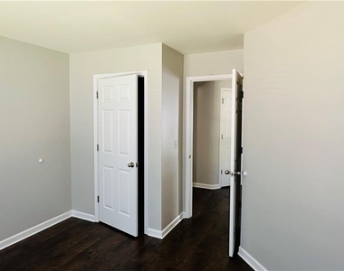 2020 Bentwood Court - Photo Thumbnail 26