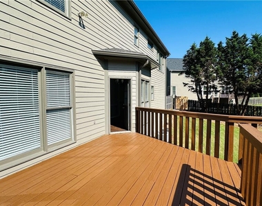 2020 Bentwood Court - Photo Thumbnail 32