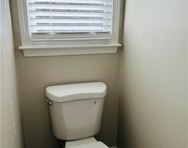2020 Bentwood Court - Photo Thumbnail 22