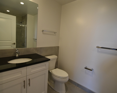 3833 N Broadway Street - Photo Thumbnail 8