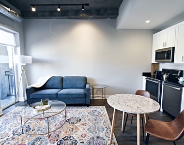 3833 N Broadway Street - Photo Thumbnail 4
