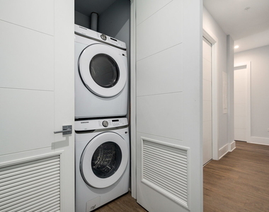 812 W Adams Street - Photo Thumbnail 10