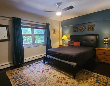 4970 N Marine Drive - Photo Thumbnail 4
