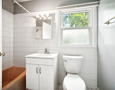 217 Willow Avenue - Photo Thumbnail 14