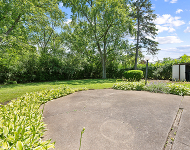 217 Willow Avenue - Photo Thumbnail 16