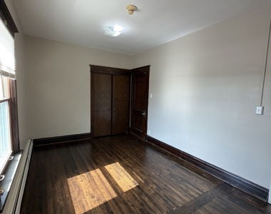 319 Chicago Avenue - Photo Thumbnail 13