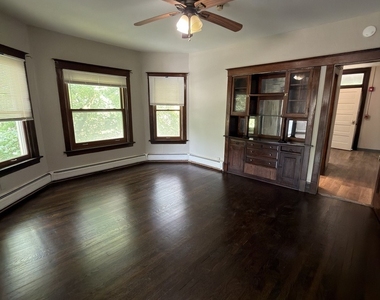 319 Chicago Avenue - Photo Thumbnail 3
