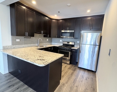 625 Deerfield Road - Photo Thumbnail 5