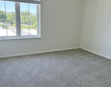 625 Deerfield Road - Photo Thumbnail 7