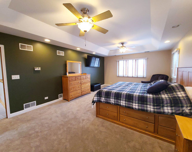 5831 W 109th Street - Photo Thumbnail 17